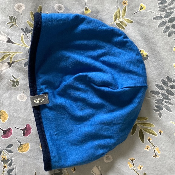 Icebreaker merino toque - Picture 2 of 3